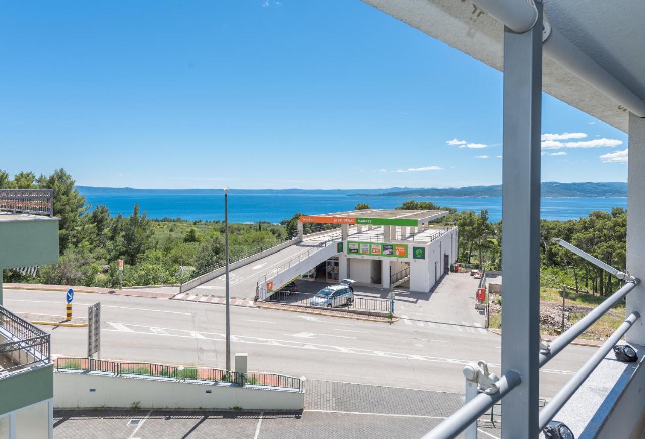 Deluxe 3 Bedroom Apartment With Sea View Baška Voda Exteriör bild