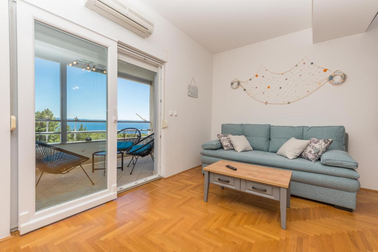Deluxe 3 Bedroom Apartment With Sea View Baška Voda Exteriör bild