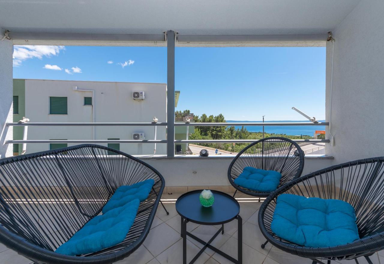 Deluxe 3 Bedroom Apartment With Sea View Baška Voda Exteriör bild